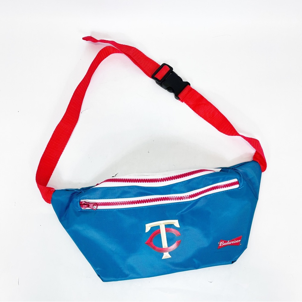 Minnesota Twins Budweiser MLB 2019 Fanny Pack With Budweiser Bottle Opener